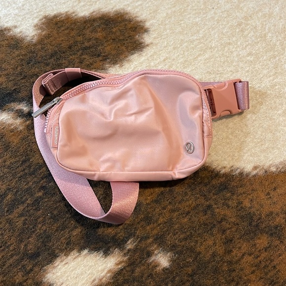 lululemon athletica Handbags - Pink pastel lululemon belt bag